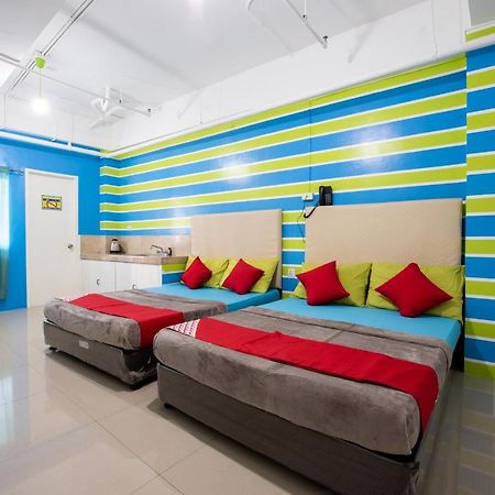 Oyo 501 Yuj Inn Pasay Exterior foto